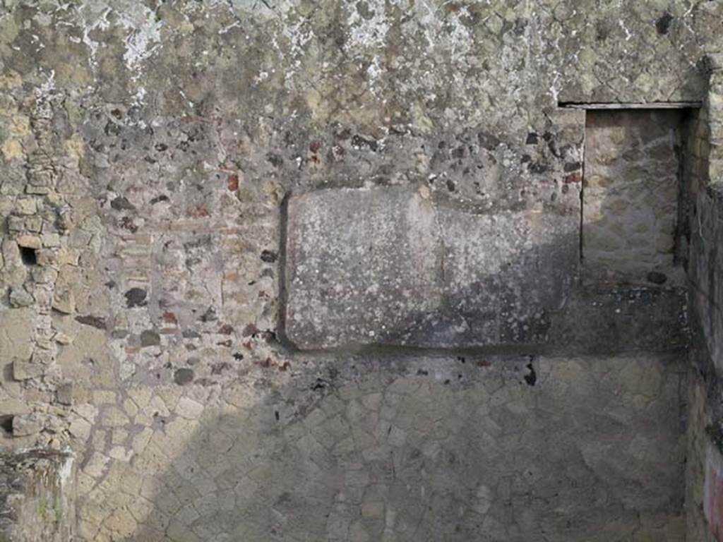 A stone building
Description generated with very high confidence